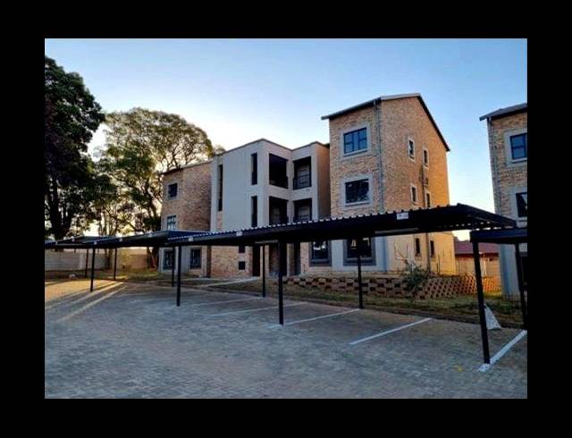 1 BEDROOM APARTMENT FOR SALE IN WHITERIDGE